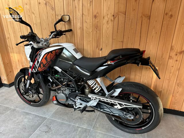 ktm - 125-duke