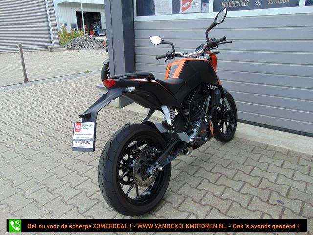 ktm - 125-duke