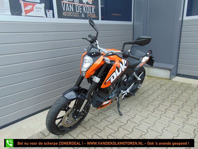 ktm - 125-duke