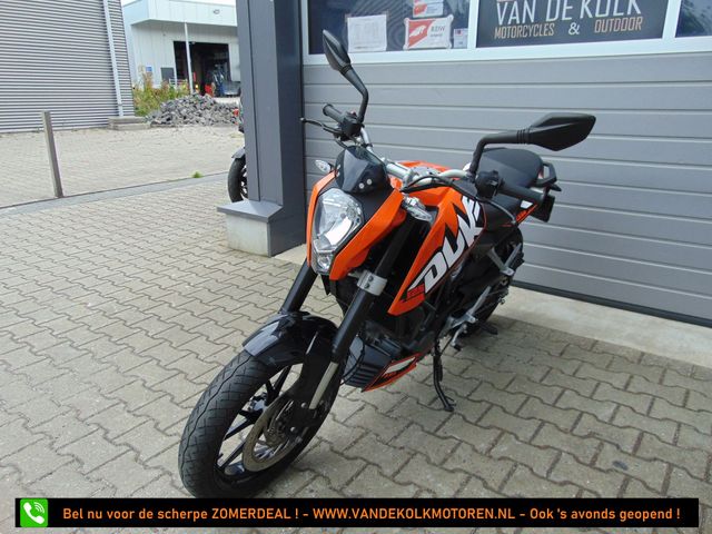 ktm - 125-duke