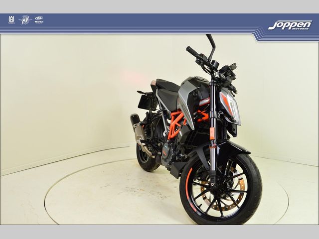 ktm - 125-duke