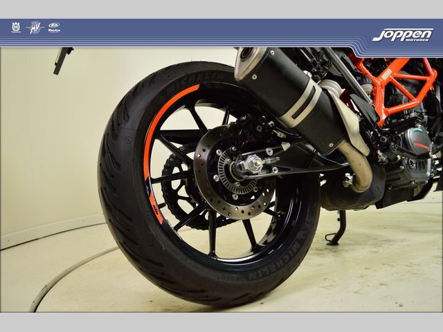 ktm - 125-duke