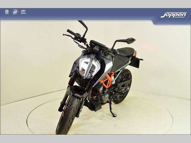 ktm - 125-duke