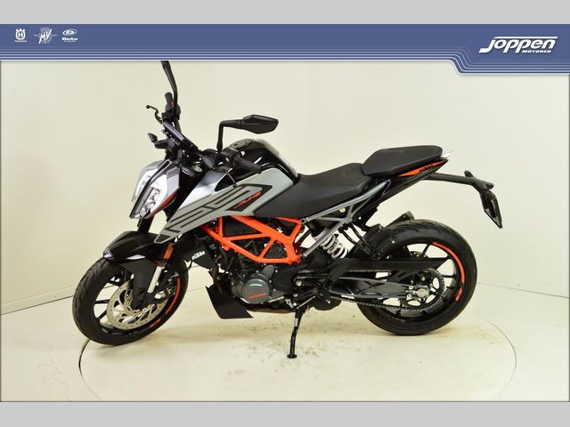 ktm - 125-duke