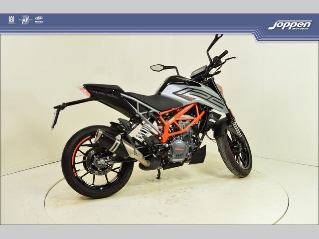 ktm - 125-duke