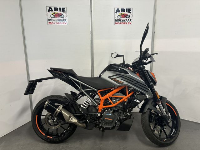 ktm - 125-duke