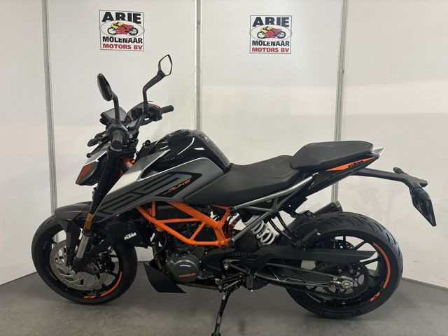 ktm - 125-duke