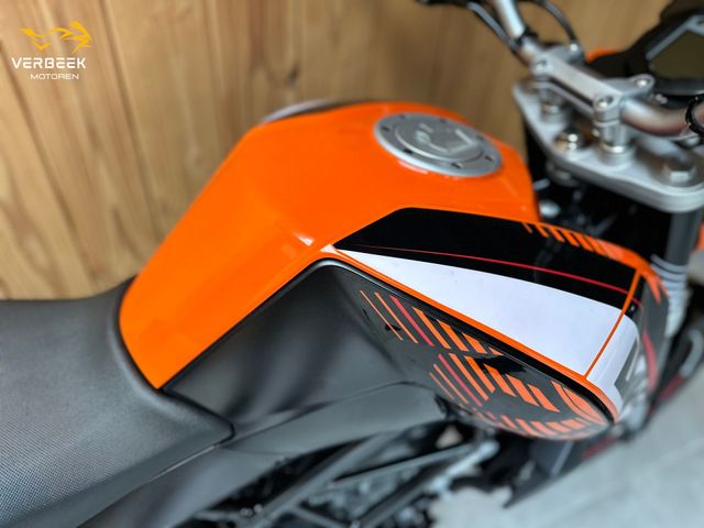 ktm - 125-duke