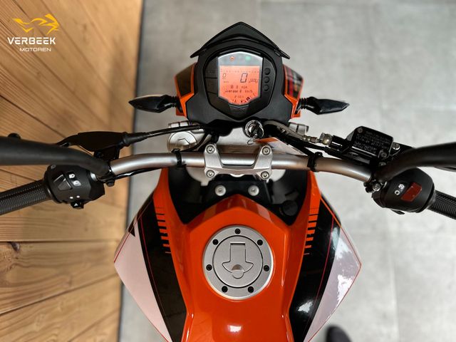 ktm - 125-duke