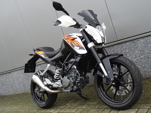 ktm - 125-duke