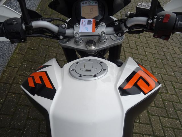 ktm - 125-duke