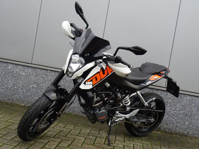 ktm - 125-duke