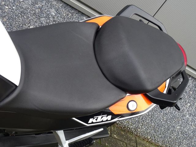 ktm - 125-duke