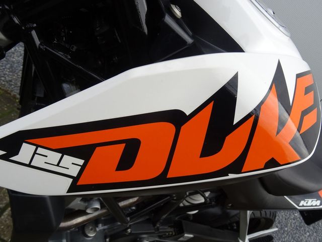 ktm - 125-duke