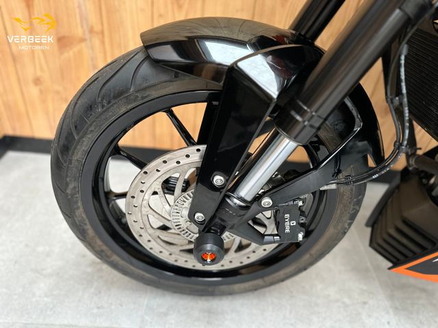 ktm - 125-duke