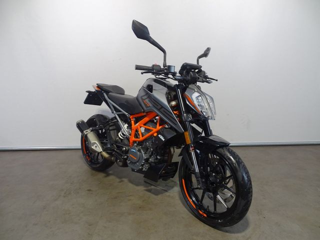 ktm - 125-duke