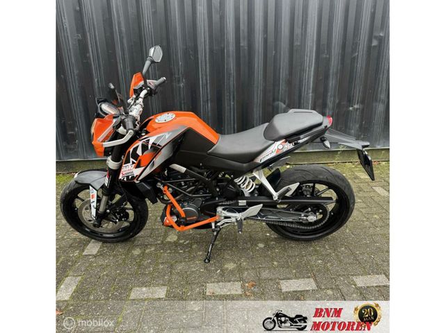 ktm - 125-duke