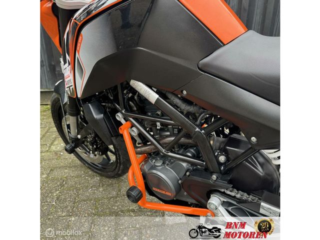 ktm - 125-duke