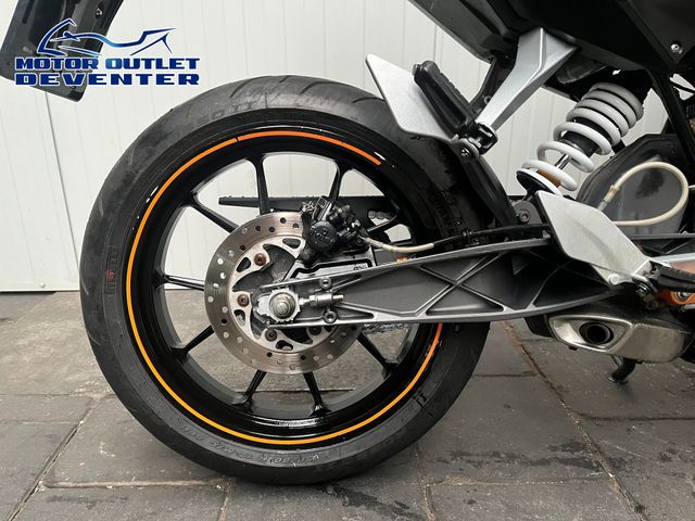 ktm - 125-duke