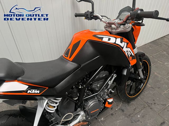 ktm - 125-duke