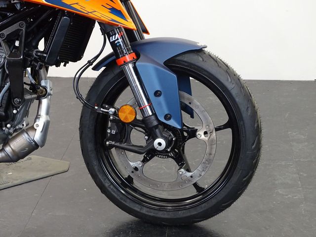 ktm - 125-duke