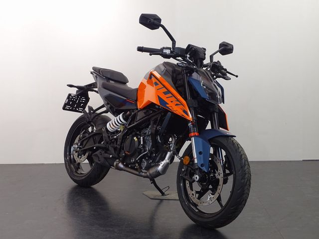 ktm - 125-duke