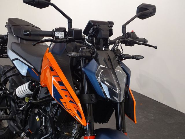 ktm - 125-duke