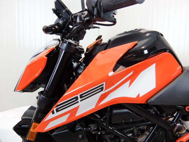 ktm - 125-duke