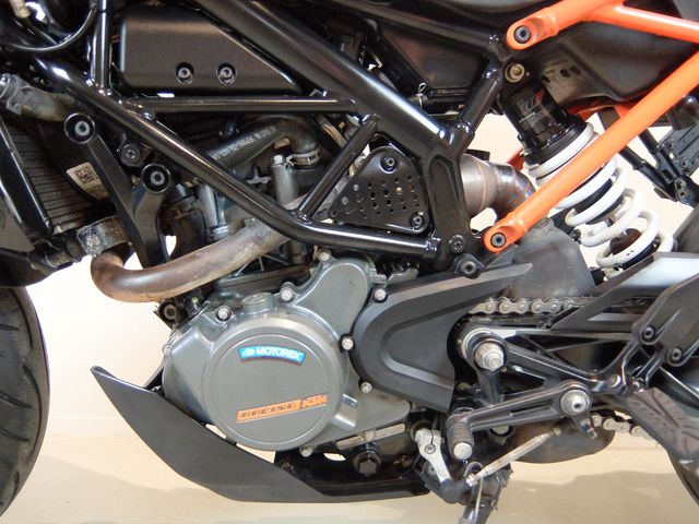 ktm - 125-duke