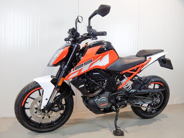 ktm - 125-duke