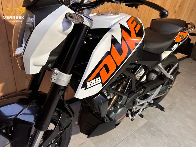 ktm - 125-duke