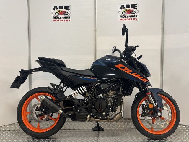 ktm - 125-duke