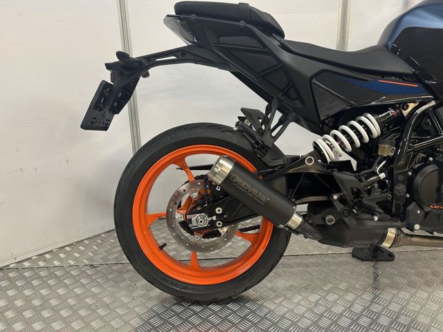 ktm - 125-duke