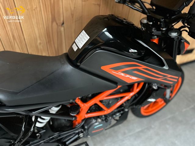 ktm - 125-duke