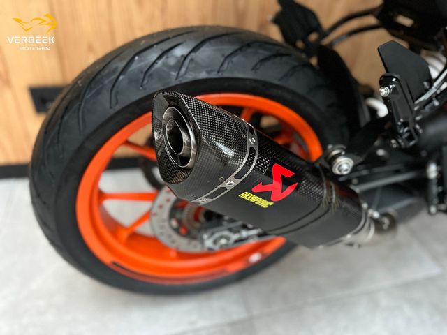 ktm - 125-duke