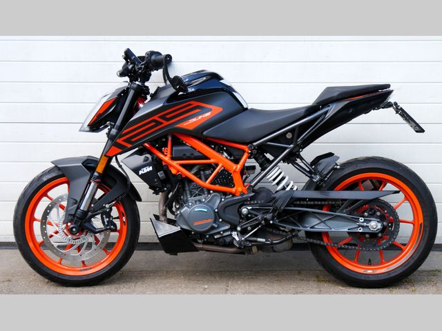 ktm - 125-duke
