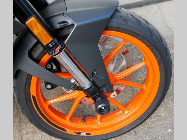 ktm - 125-duke