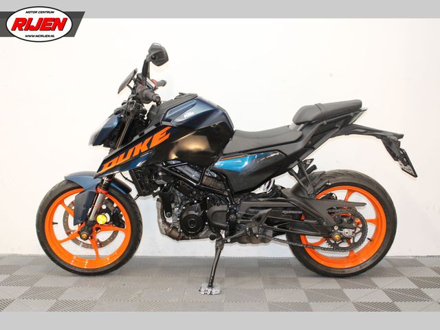 ktm - 125-duke