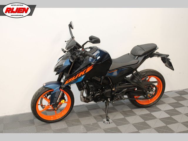 ktm - 125-duke