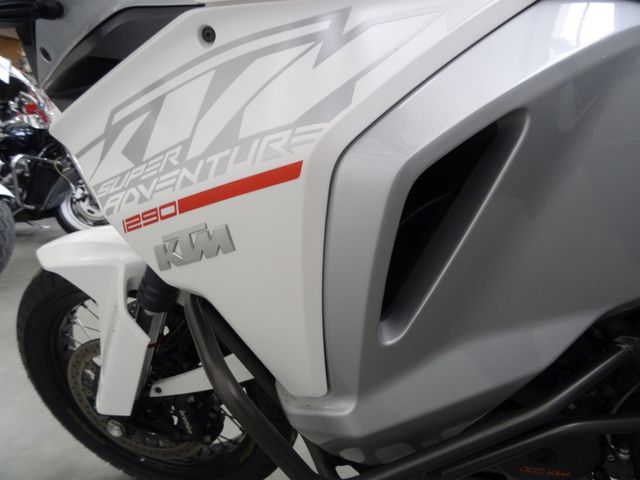 ktm - 1290-super-adventure