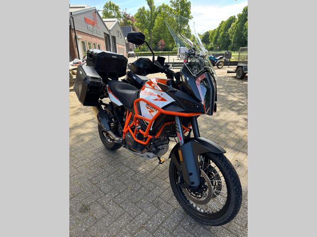 ktm - 1290-super-adventure-r