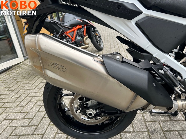 ktm - 1290-super-adventure-s