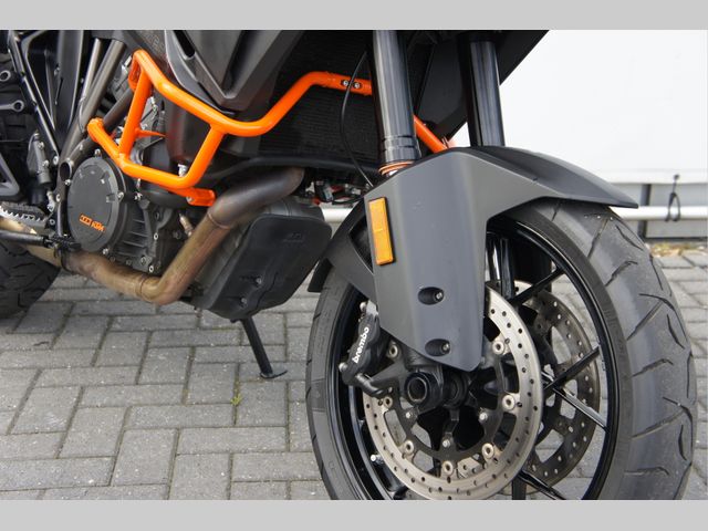 ktm - 1290-super-adventure-s