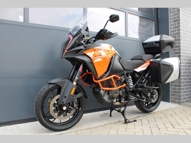 ktm - 1290-super-adventure-s