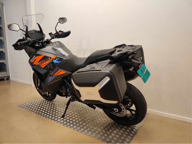 ktm - 1290-super-adventure-s