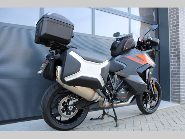 ktm - 1290-super-adventure-s