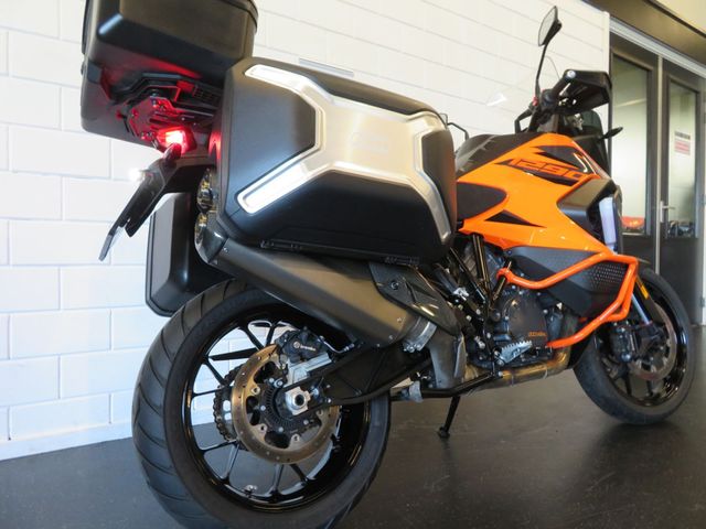 ktm - 1290-super-adventure-s