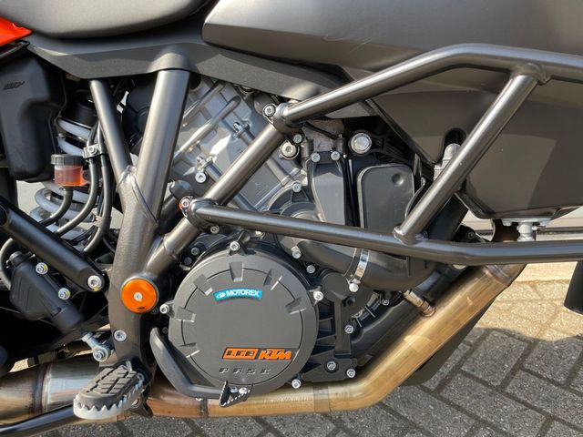 ktm - 1290-super-adventure-s