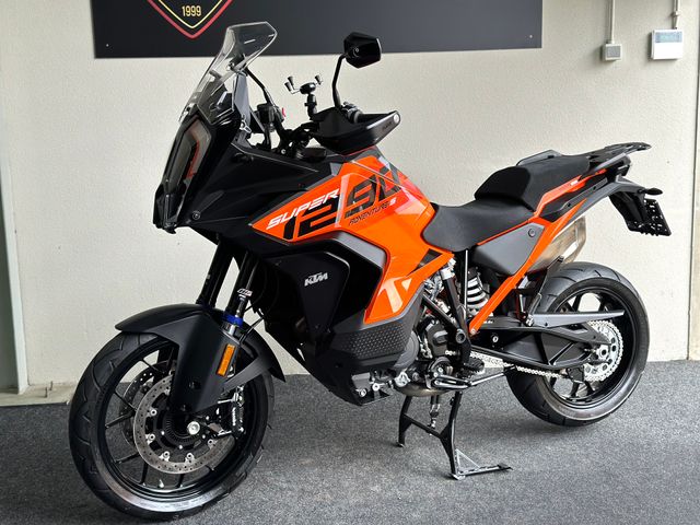 ktm - 1290-super-adventure-s