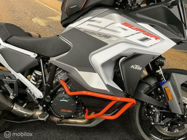 ktm - 1290-super-adventure-s